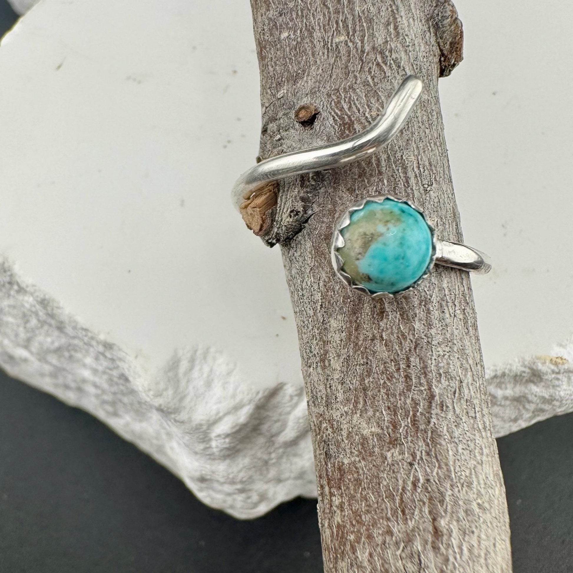 Sterling Silver Open Serrated Bezel Kingman Turquoise Gemstone Ring, Handmade Adjustable Accent Ring, Turquoise Jewelry