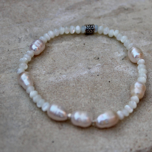 Elegant Mother of Pearl Gemstone Stretch Bracelet