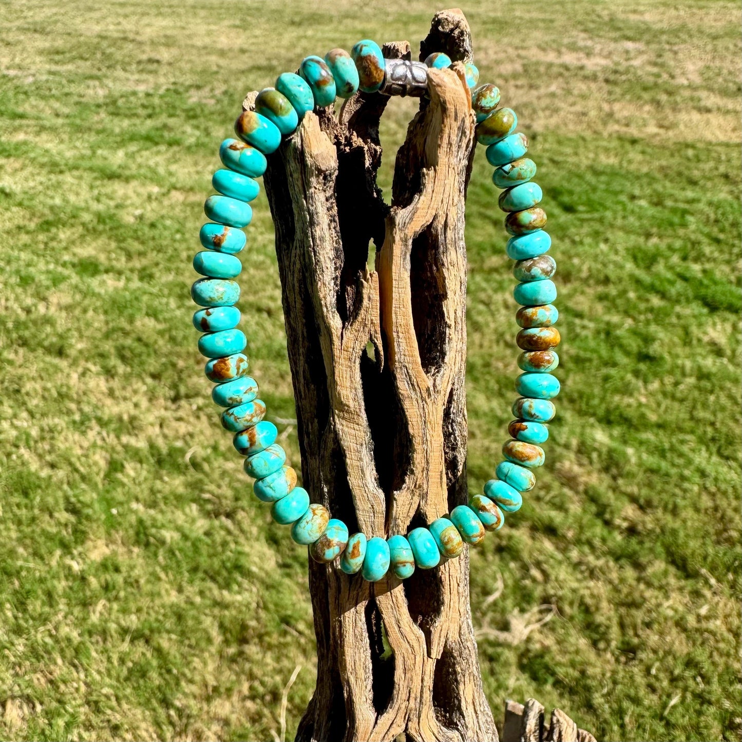 Kingman Turquoise Gemstone Stretch Bracelet – Handmade Natural Jewelry
