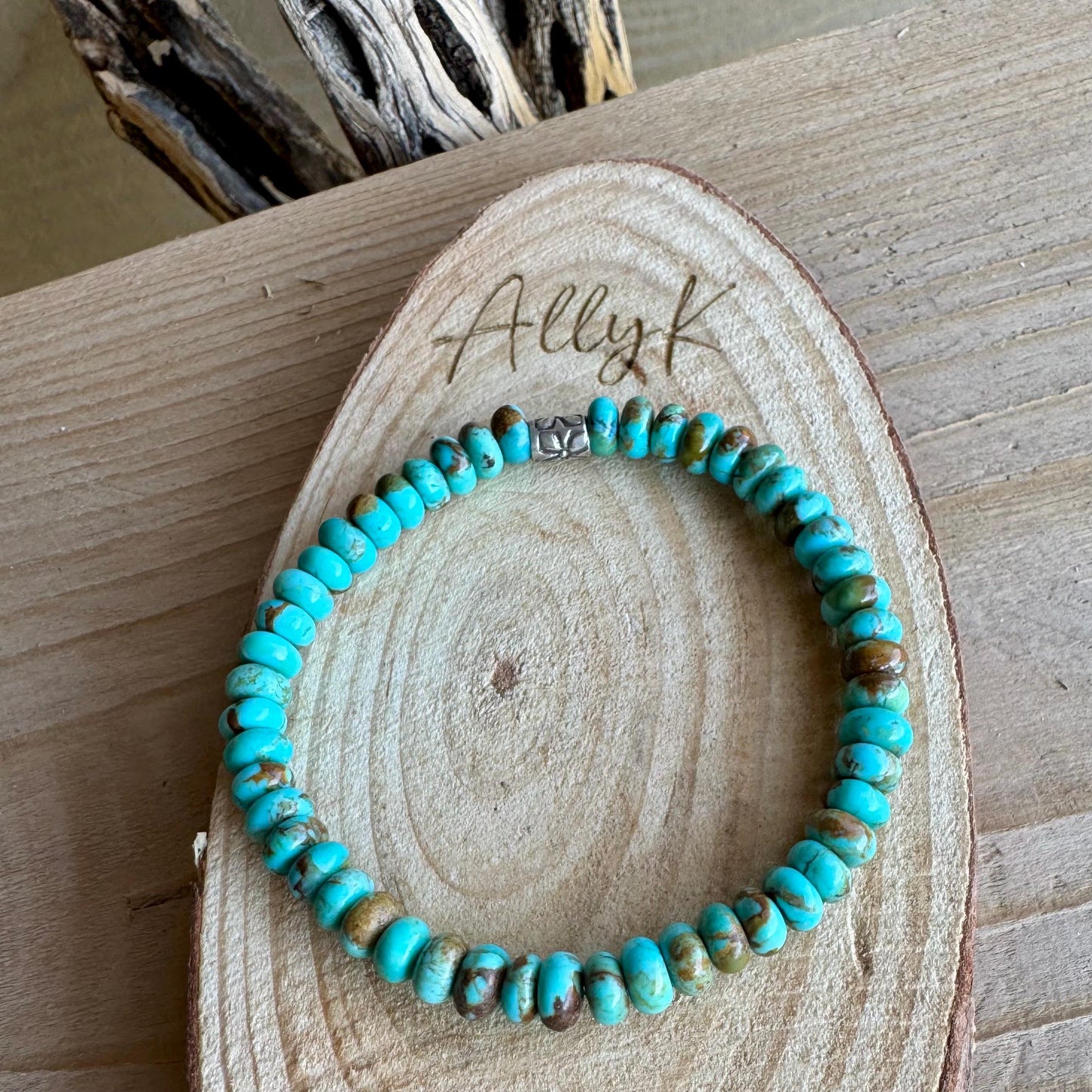 Kingman Turquoise Gemstone Stretch Bracelet – Handmade Natural Jewelry
