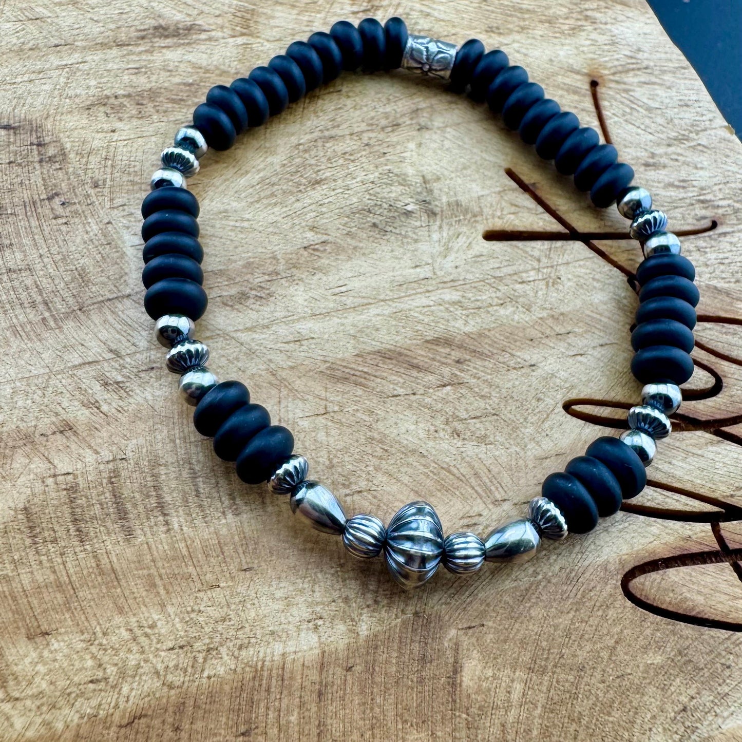 Navajo Pearl Onyx Bracelet | Elegant Sterling Silver Gemstone Stretch Bracelet