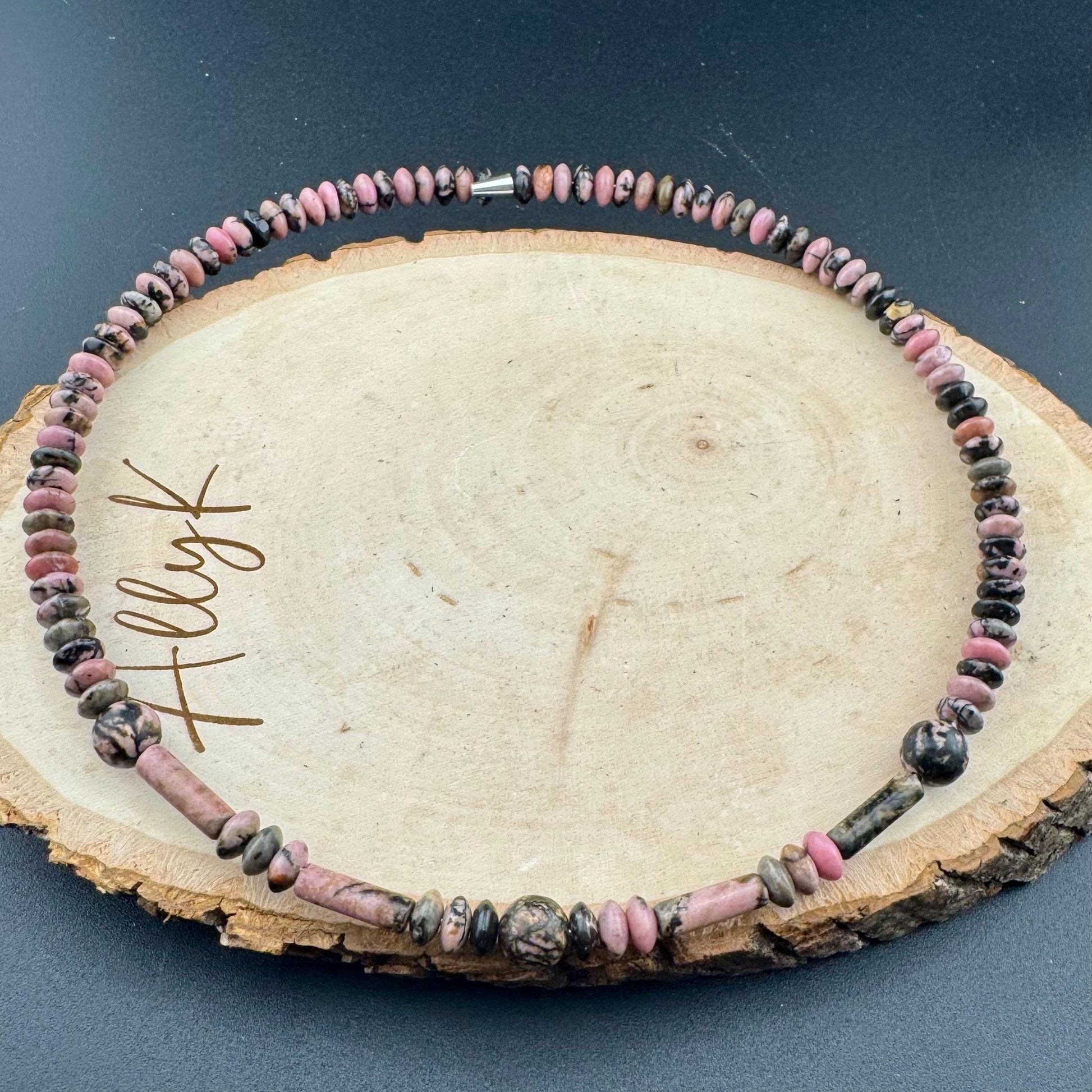 Chic Black Pink Rhodonite Choker - Stylish Memory Wire Jewelry