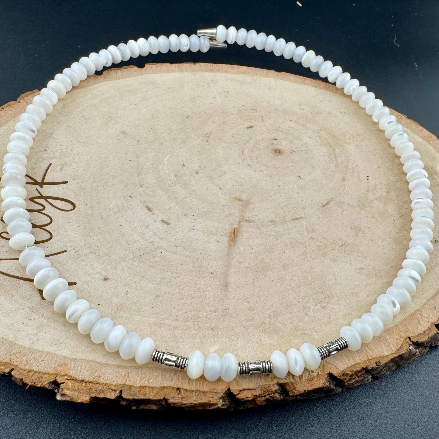 Elegant Memory Wire Choker Necklace with Mother of Pearl Gemstones