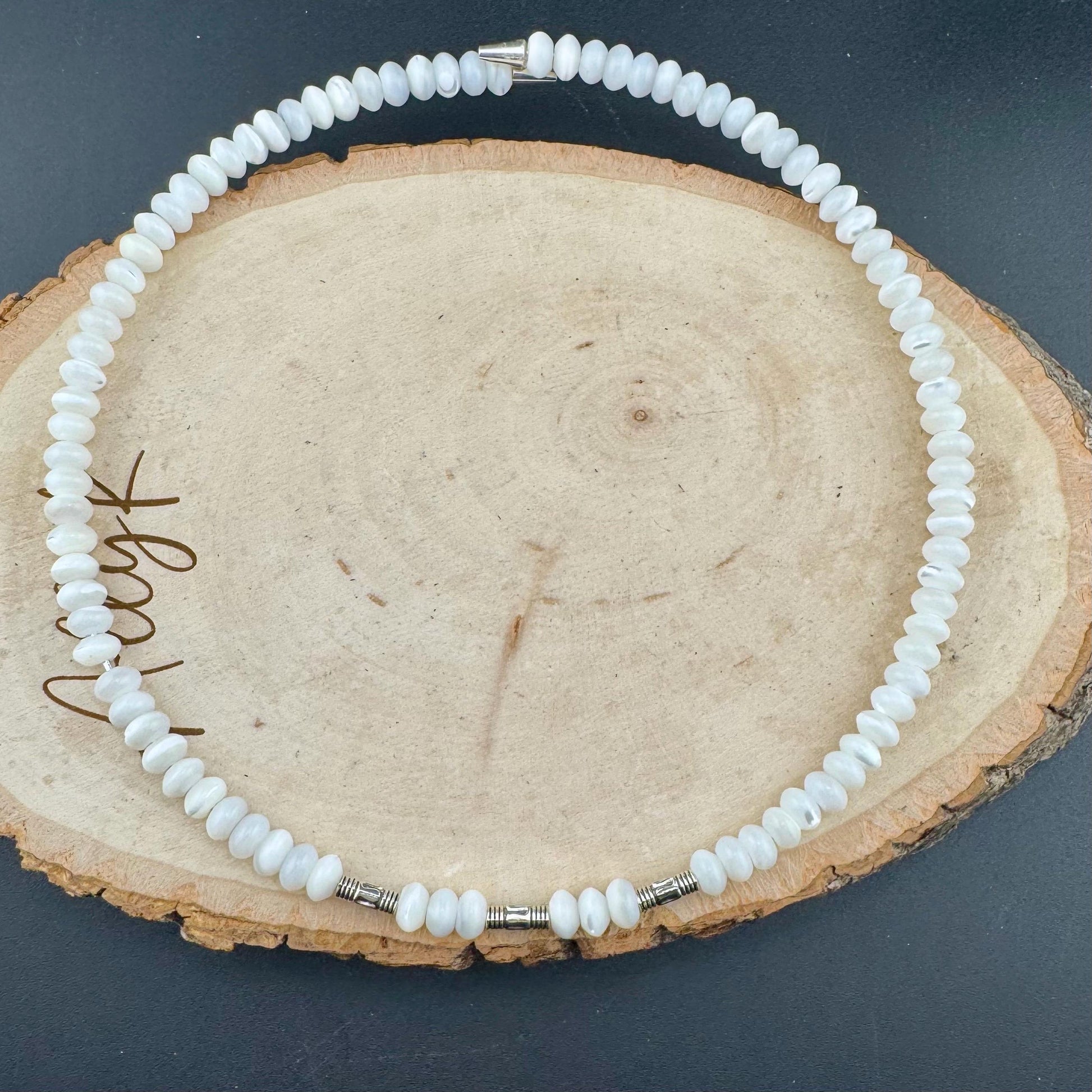 Elegant Memory Wire Choker Necklace with Mother of Pearl Gemstones