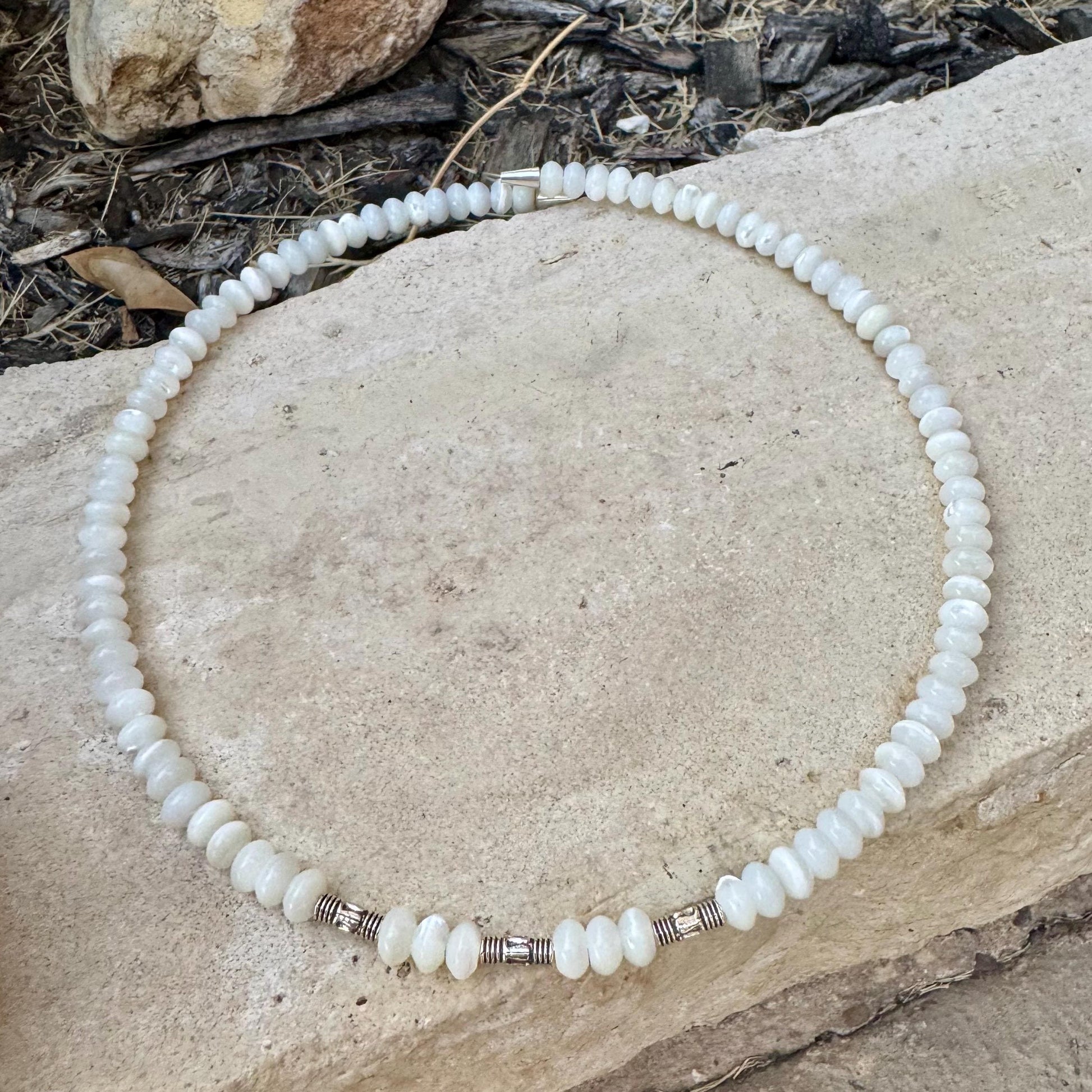 Elegant Memory Wire Choker Necklace with Mother of Pearl Gemstones