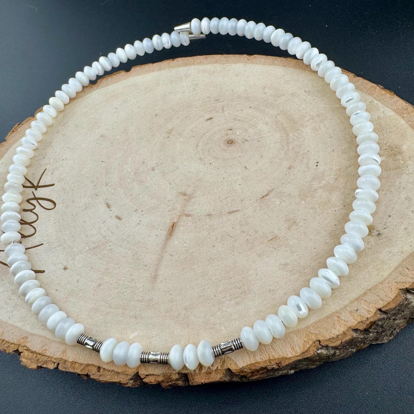 Elegant Memory Wire Choker Necklace with Mother of Pearl Gemstones