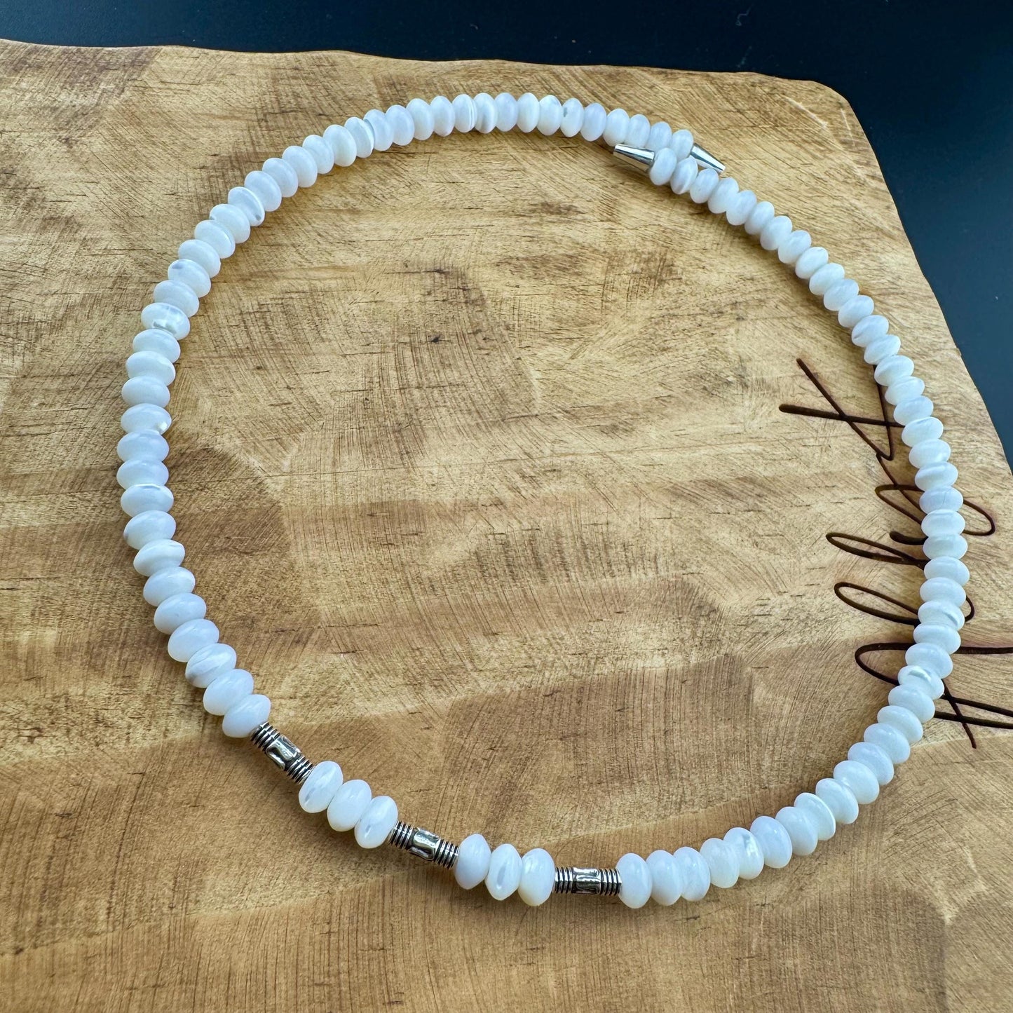 Elegant Memory Wire Choker Necklace with Mother of Pearl Gemstones