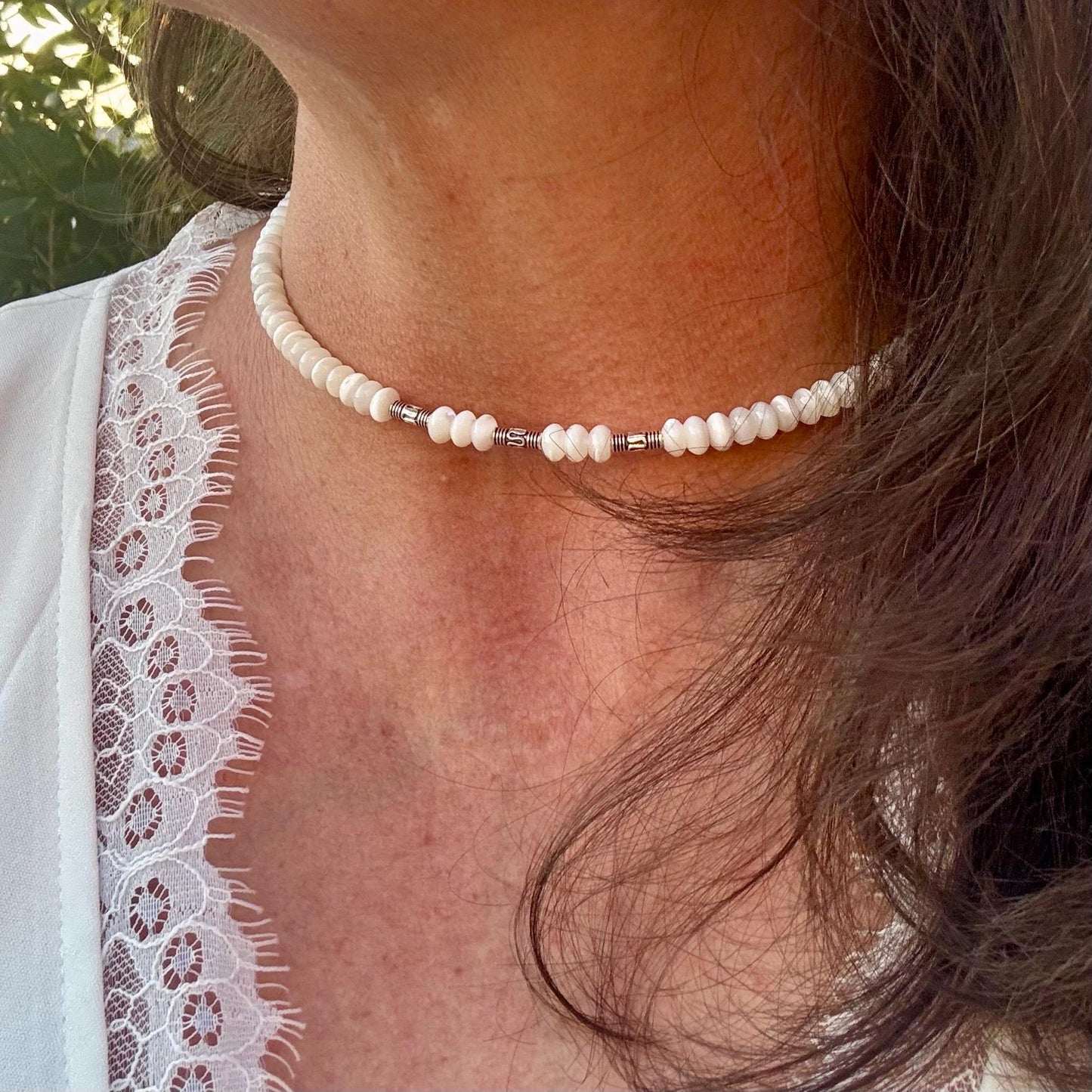 Elegant Memory Wire Choker Necklace with Mother of Pearl Gemstones