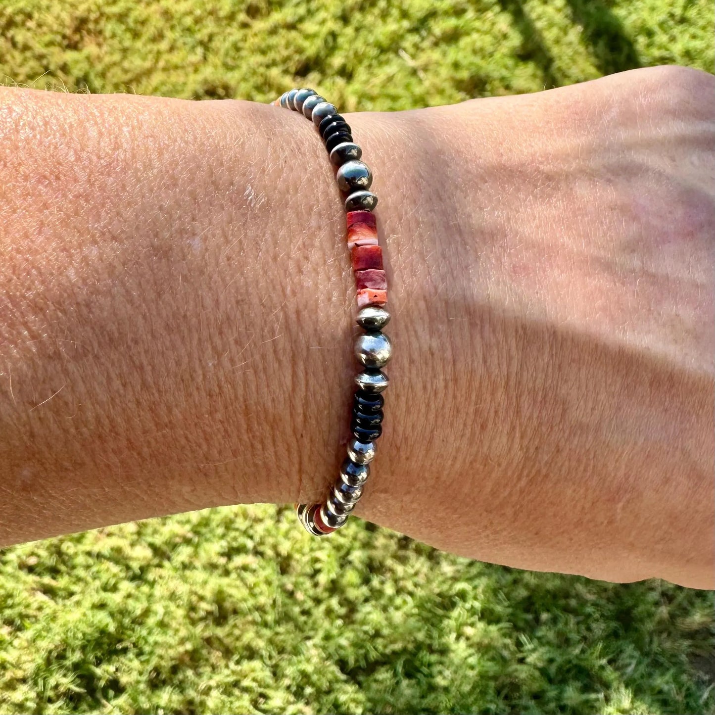 Onyx & Navajo Pearl Bracelet with Spiny Oyster – Sterling Silver Gemstone Jewelry