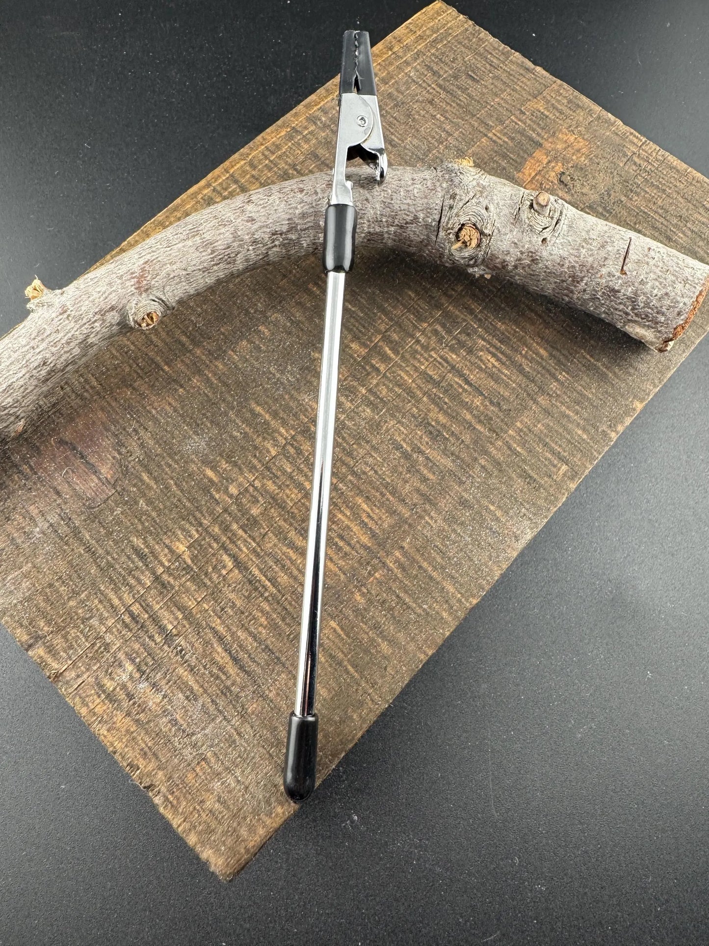 Bracelet Clasp Helper – One-Handed Bracelet Tool