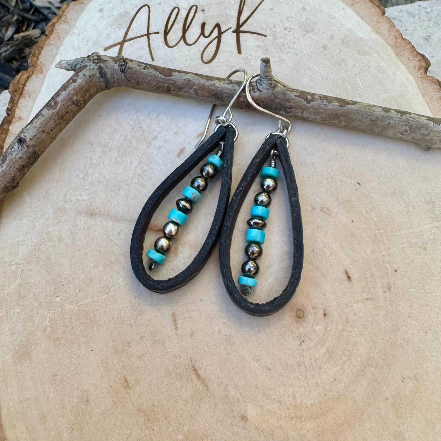 Teardrop Leather Navajo Pearl Earrings, Turquoise Leather Earrings