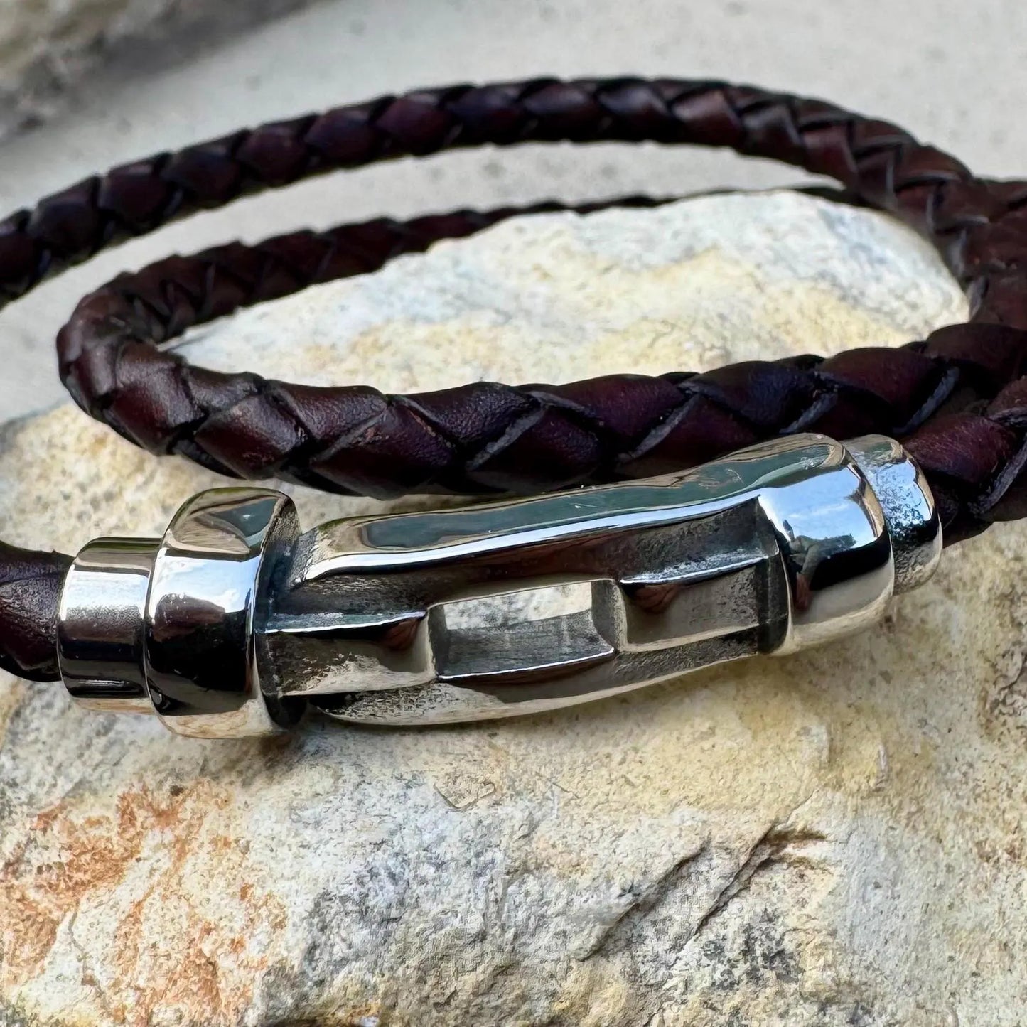 Stylish Braided Leather Wristband with Stainless Steel Shackle - Magnetic Clasp for Men & Women
