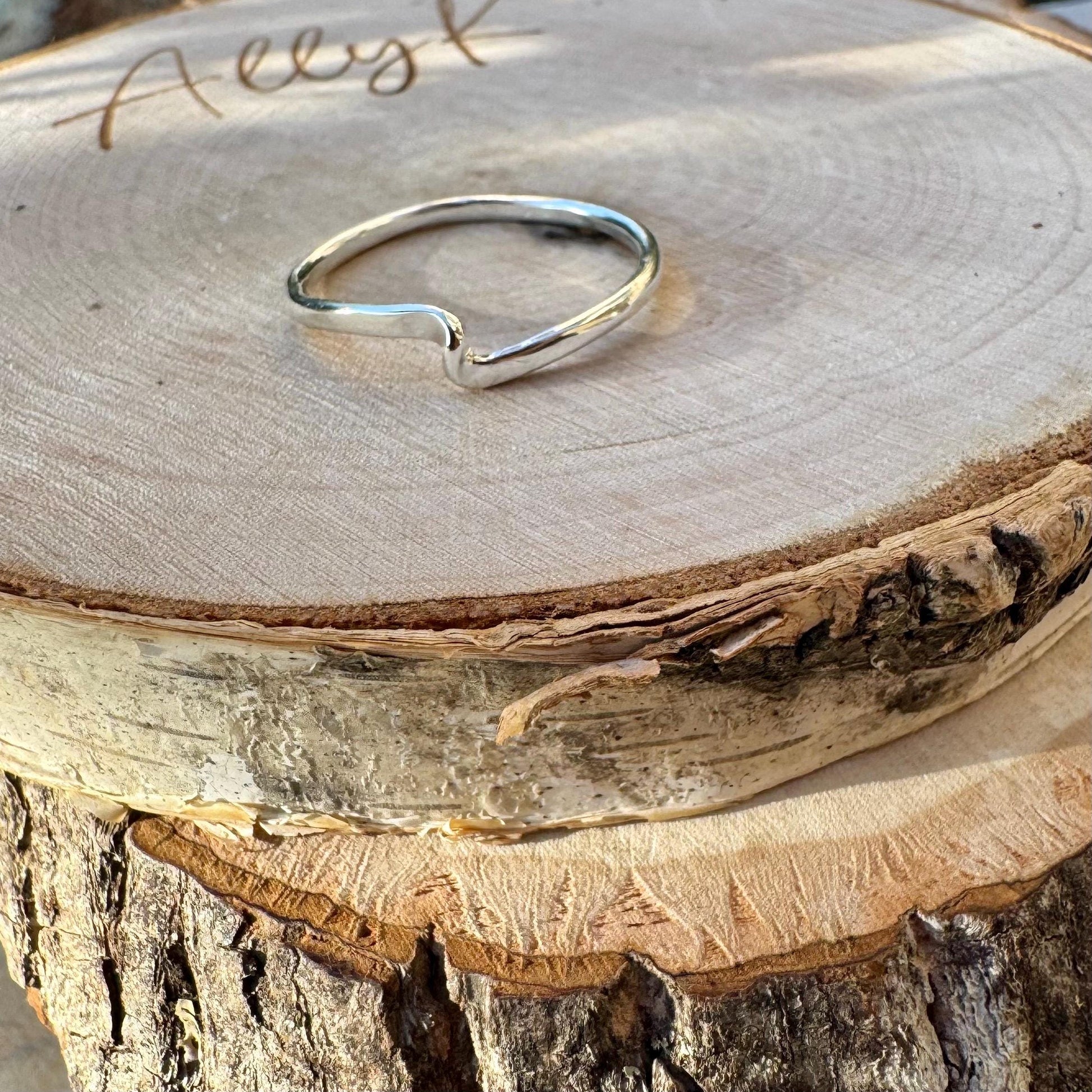 Sterling Silver Dainty Wavy Twist Ring | Elegant Minimalist Design