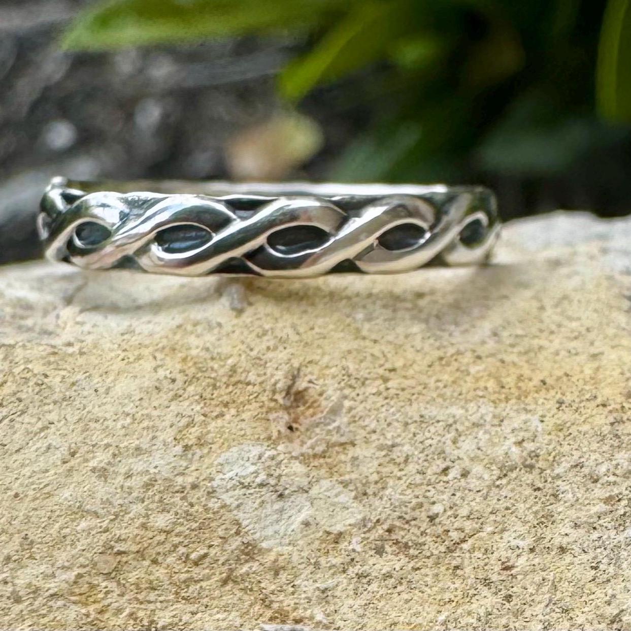 Elegant Handmade Sterling Silver Band Ring - Minimalist Pattern