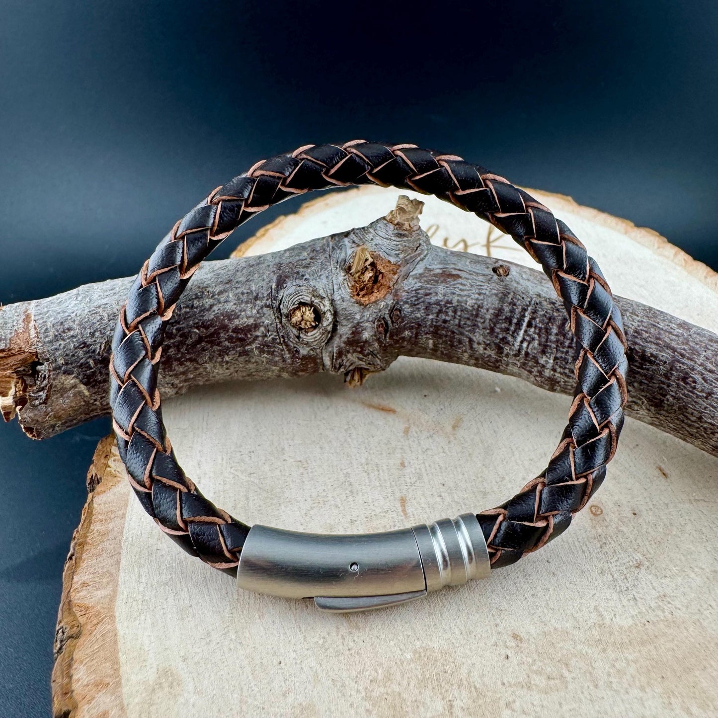 Stylish Braided Leather Bracelet with Bayonet Closure | Bolo Cord + Stainless Steel, Custom Leather Choice