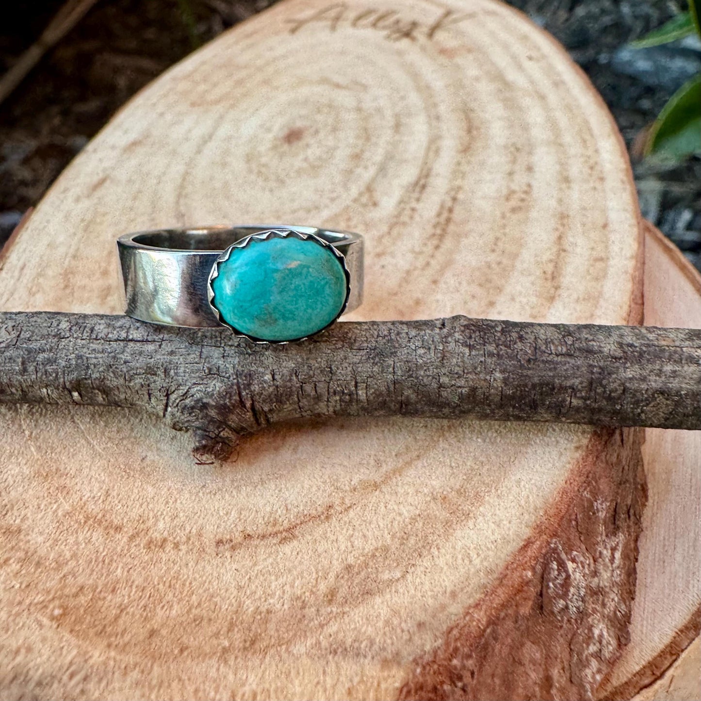 Sterling Silver Kingman Turquoise Bezel Band Ring - Hammered or Smooth Finish