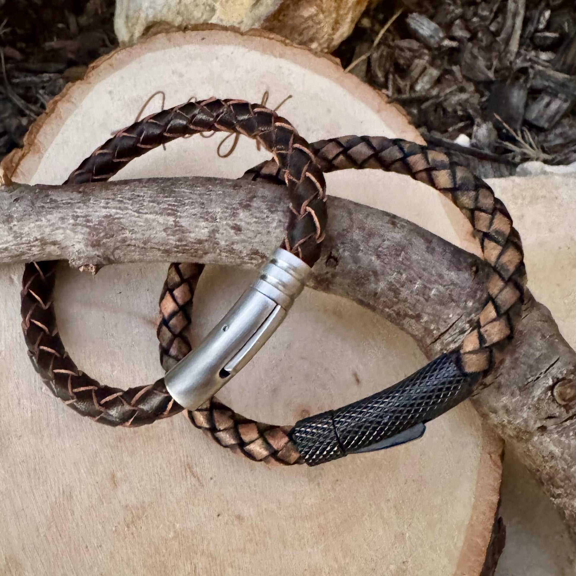 Stylish Braided Leather Bracelet with Bayonet Closure | Bolo Cord + Stainless Steel, Custom Leather Choice
