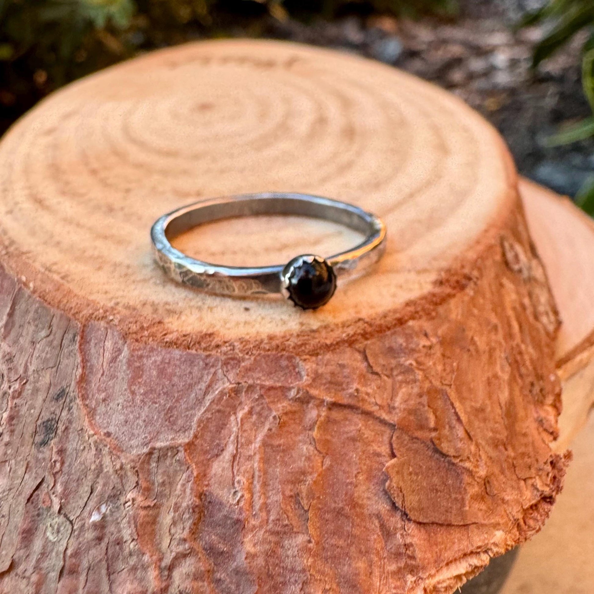 Sterling Silver Onyx Bezel Dainty Band Ring - Hammered or Smooth Finish