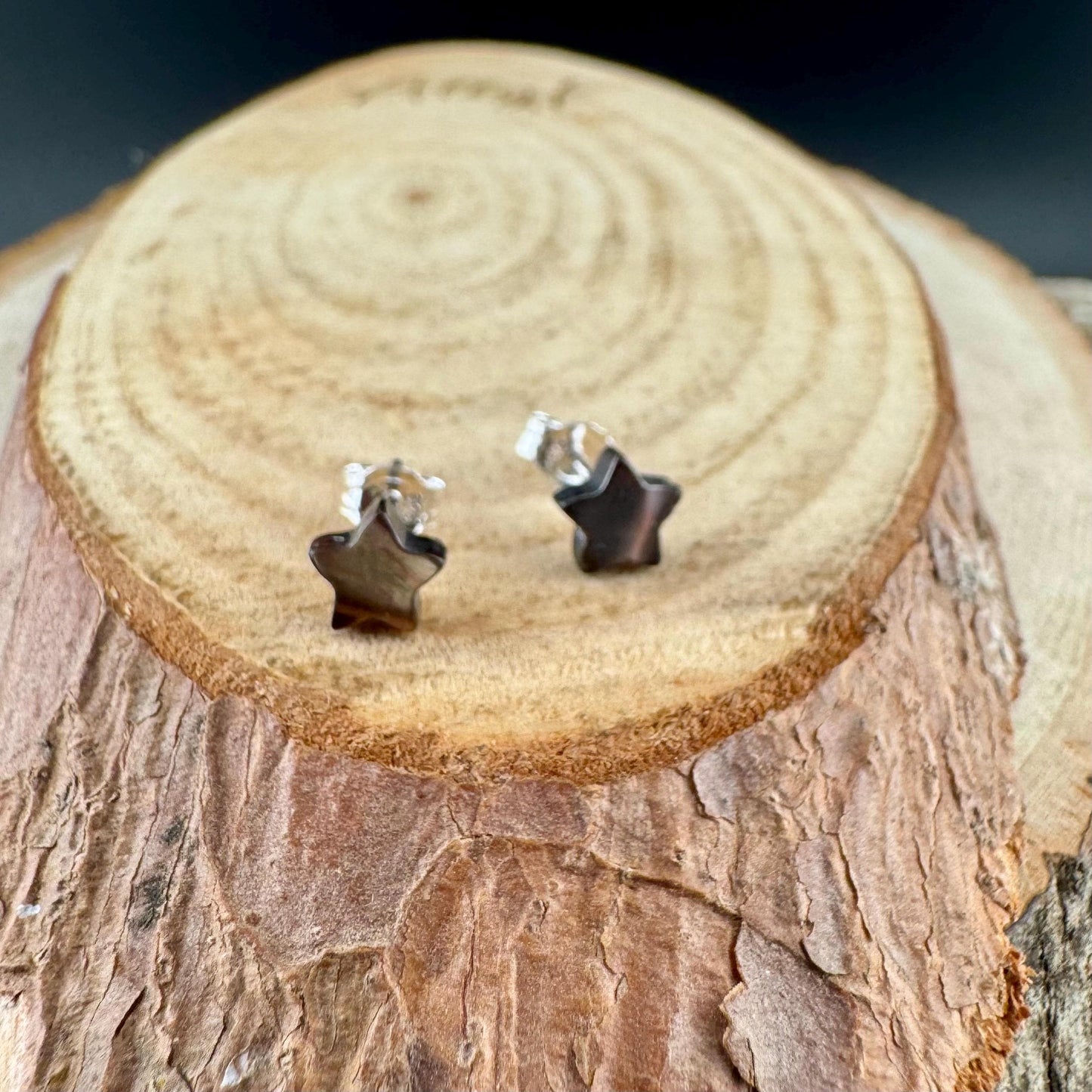 Iridescent Mother of Pearl Star Stud Earrings – Sterling Silver Minimalist Jewelry