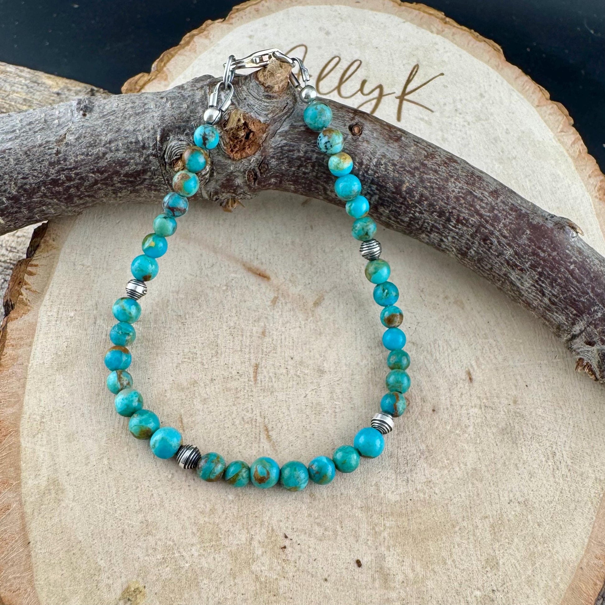 Turquoise Sterling Silver Bracelet – Elegant Kingman Round Gemstone Design