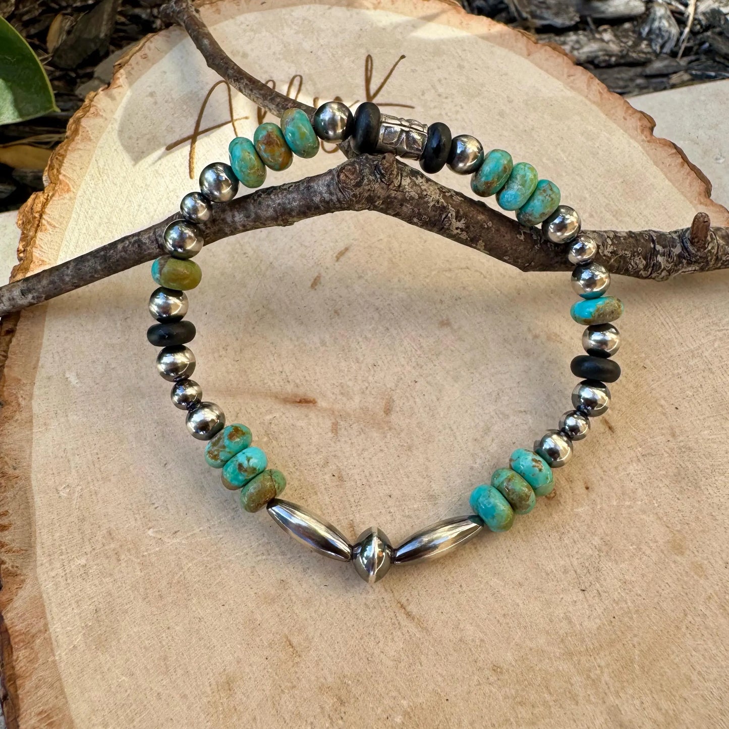 Stretch Kingman Turquoise & Onyx Bracelet | Handcrafted Navajo Pearl Silver Jewelry