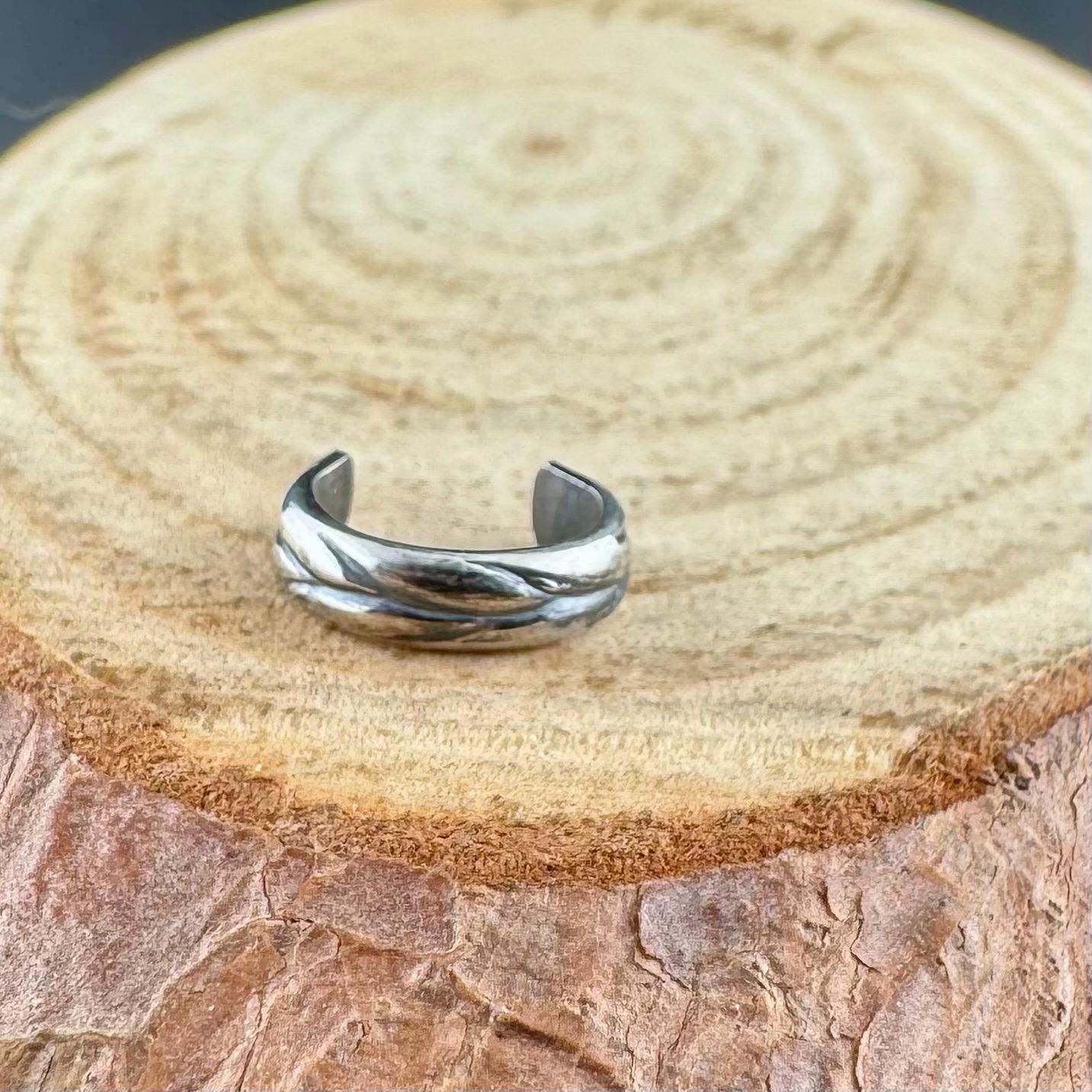 Sterling Silver Floral Leaves Cuff | Wide Conch Band | No-Piercing Earring