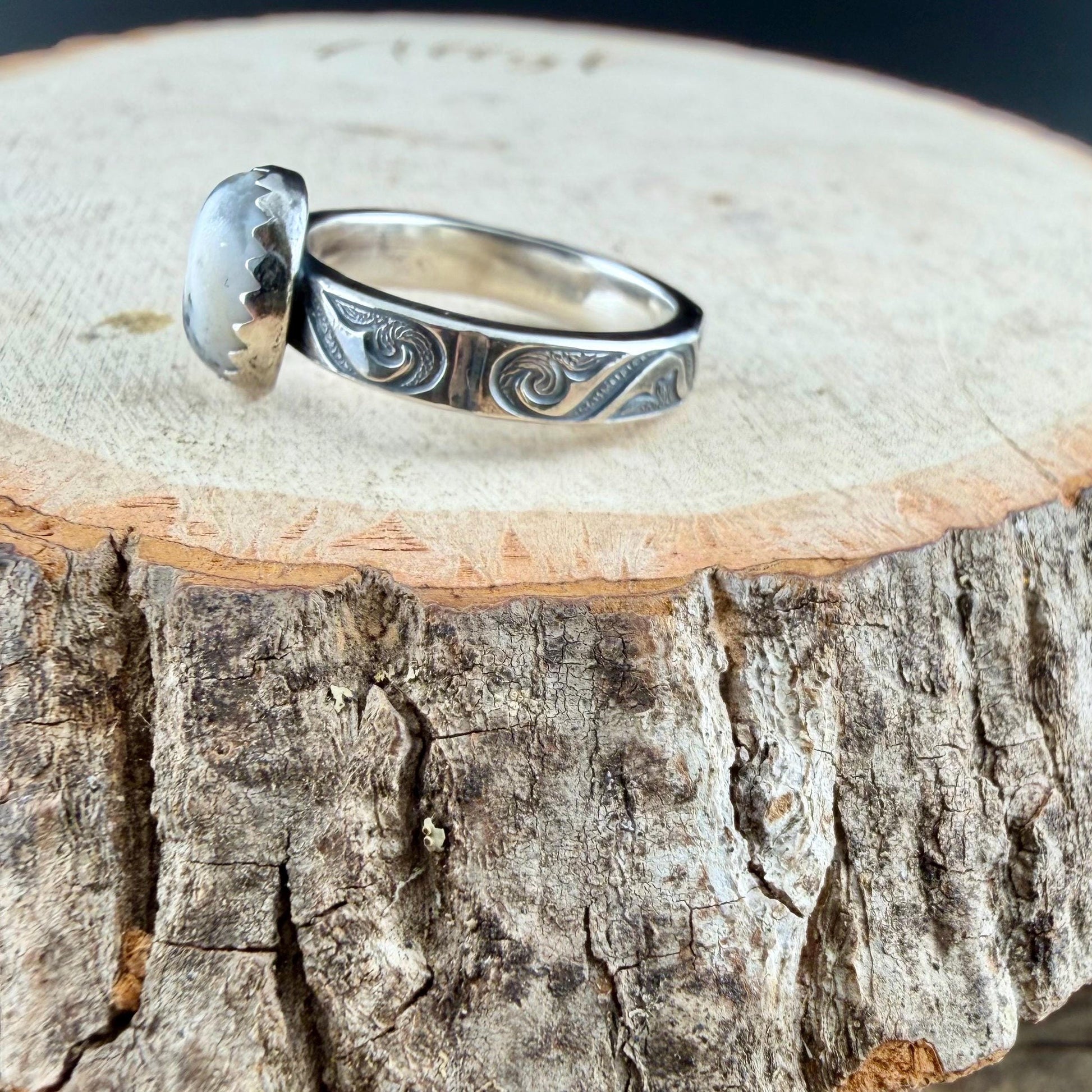 White Buffalo Ring • Southwest Sterling Silver Textured Band • 8×10 Oval Cabochon