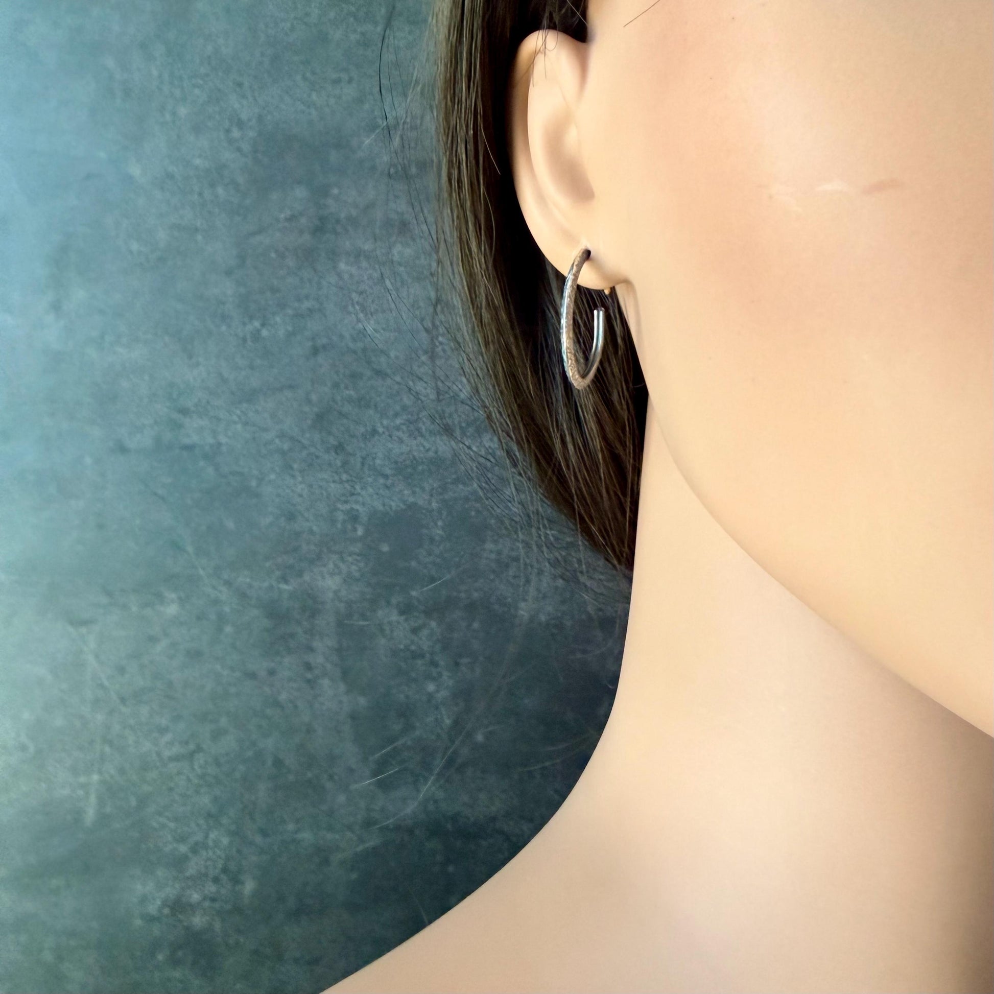 Sterling Silver Hoop Earrings • Push‑Back Post Hoops • Oxidized Swirl Pattern • Lightweight 925