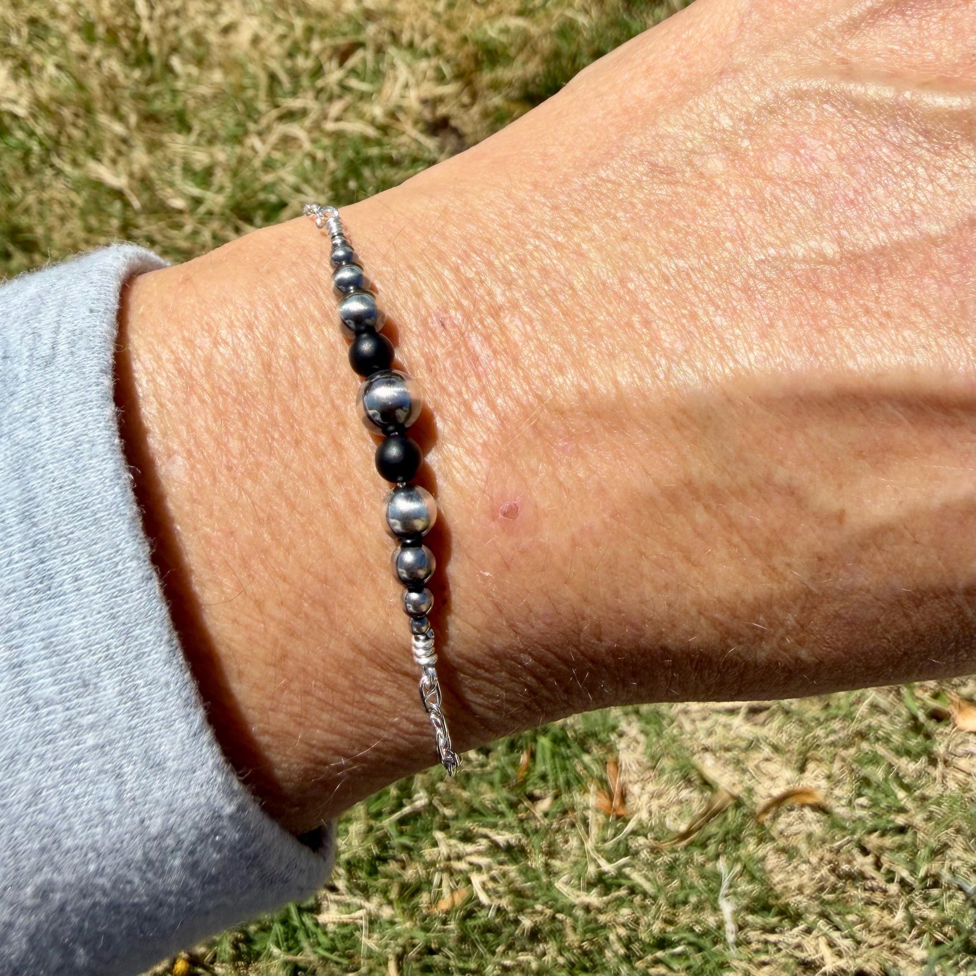Navajo Pearl & Onyx Graduated Bar Chain Bracelet | Sterling Silver Southwest Elegance
