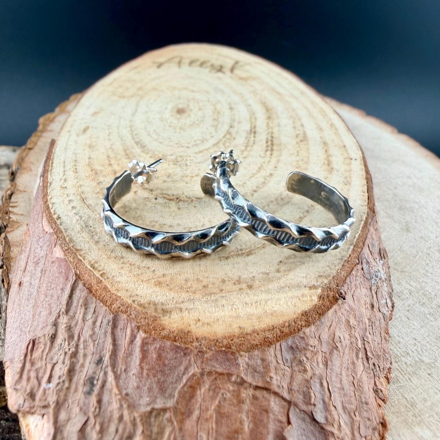 Sterling Silver Hoop Earrings • Ridged Linear Pattern Hoops • Push‑Back Post Style
