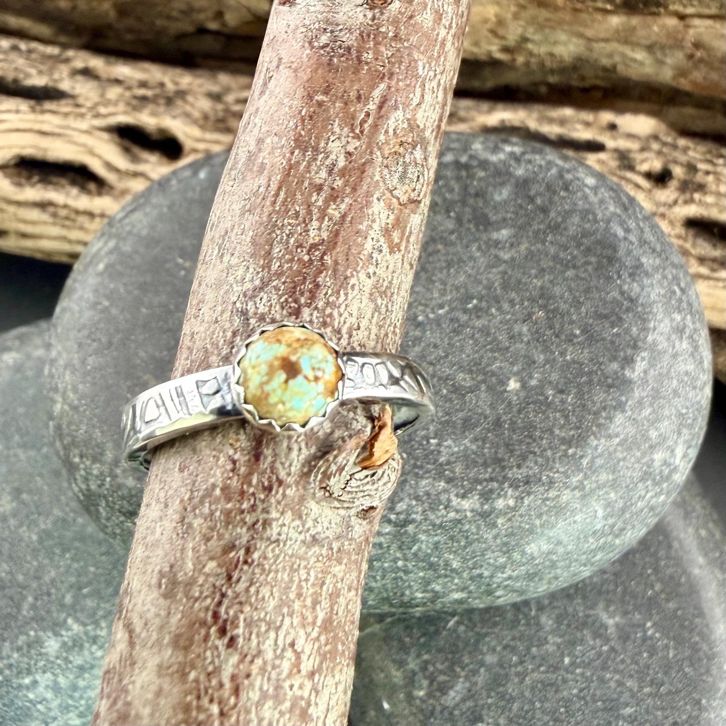 6mm Number 8 Turquoise Ring • Floral Sterling Silver Band • Southwest Jewelry