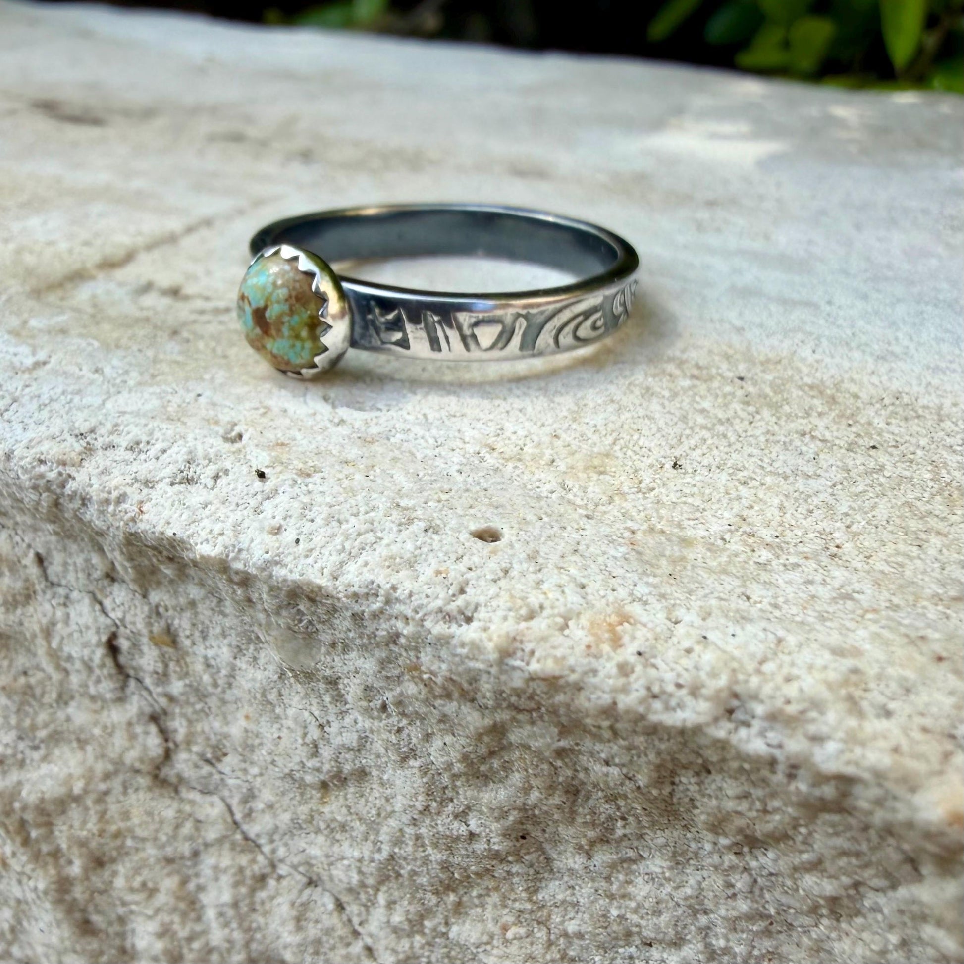 6mm Number 8 Turquoise Ring • Floral Sterling Silver Band • Southwest Jewelry