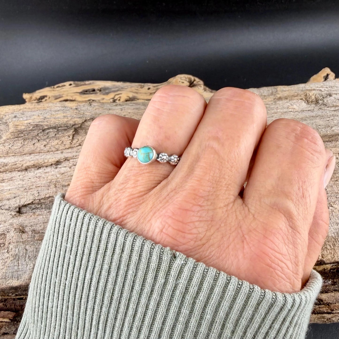 Kingman Turquoise Sterling Silver Ring • 6mm Cabochon • Floral Daisy Band • 925 Jewelry