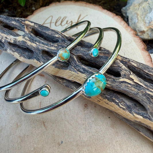 Sterling Kingman Turquoise Cuff Bracelet Set • Hand‑Forged Three‑Piece Stack