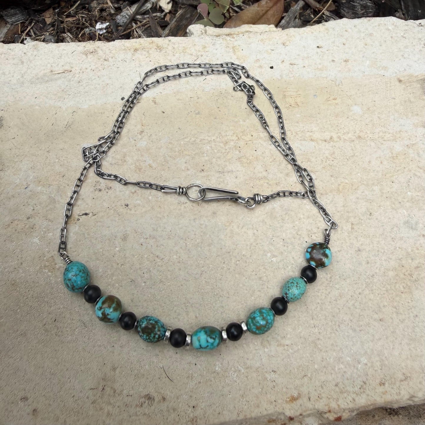 Kingman Turquoise Nugget & Onyx Necklace • Wire‑Wrapped Stone Bar Choker • Sterling Mariner Chain