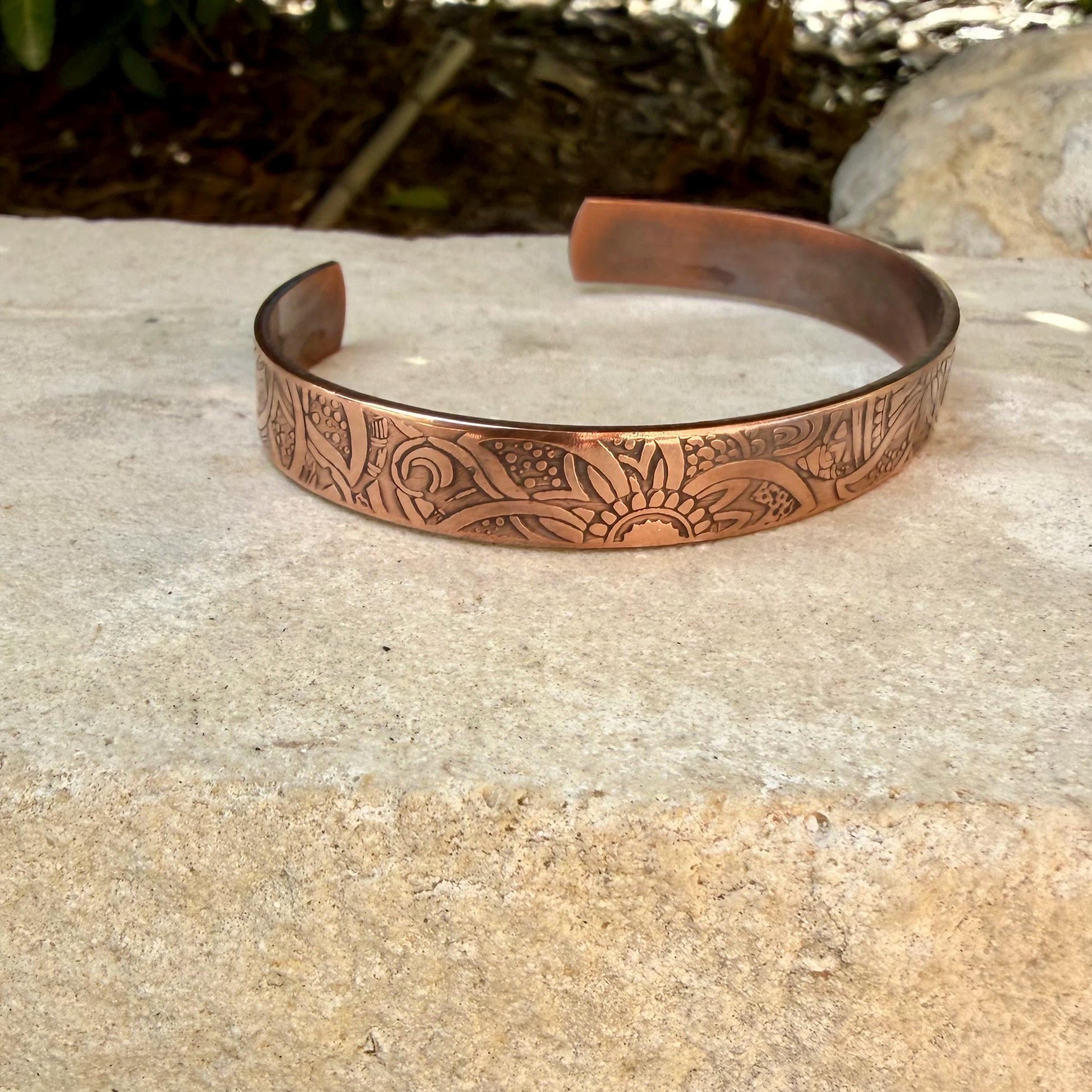 Southwest Floral Copper Cuff • Hand‑Forged Raw Copper Bracelet • Flower Doodle Pattern