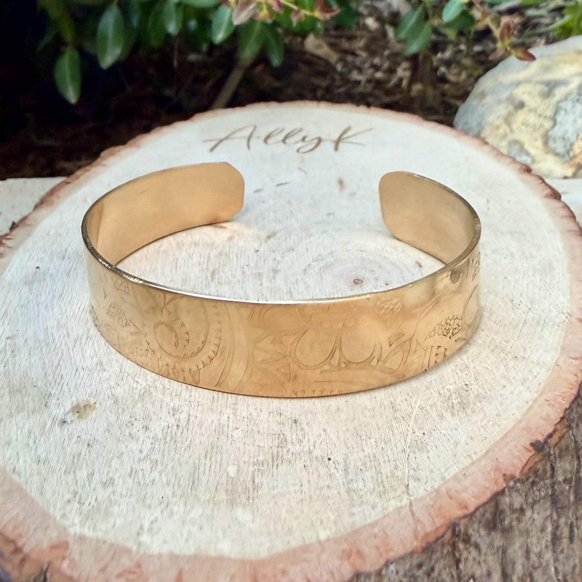 Flower Pattern Brass Cuff • Hand‑Forged • Rustic Golden Bracelet