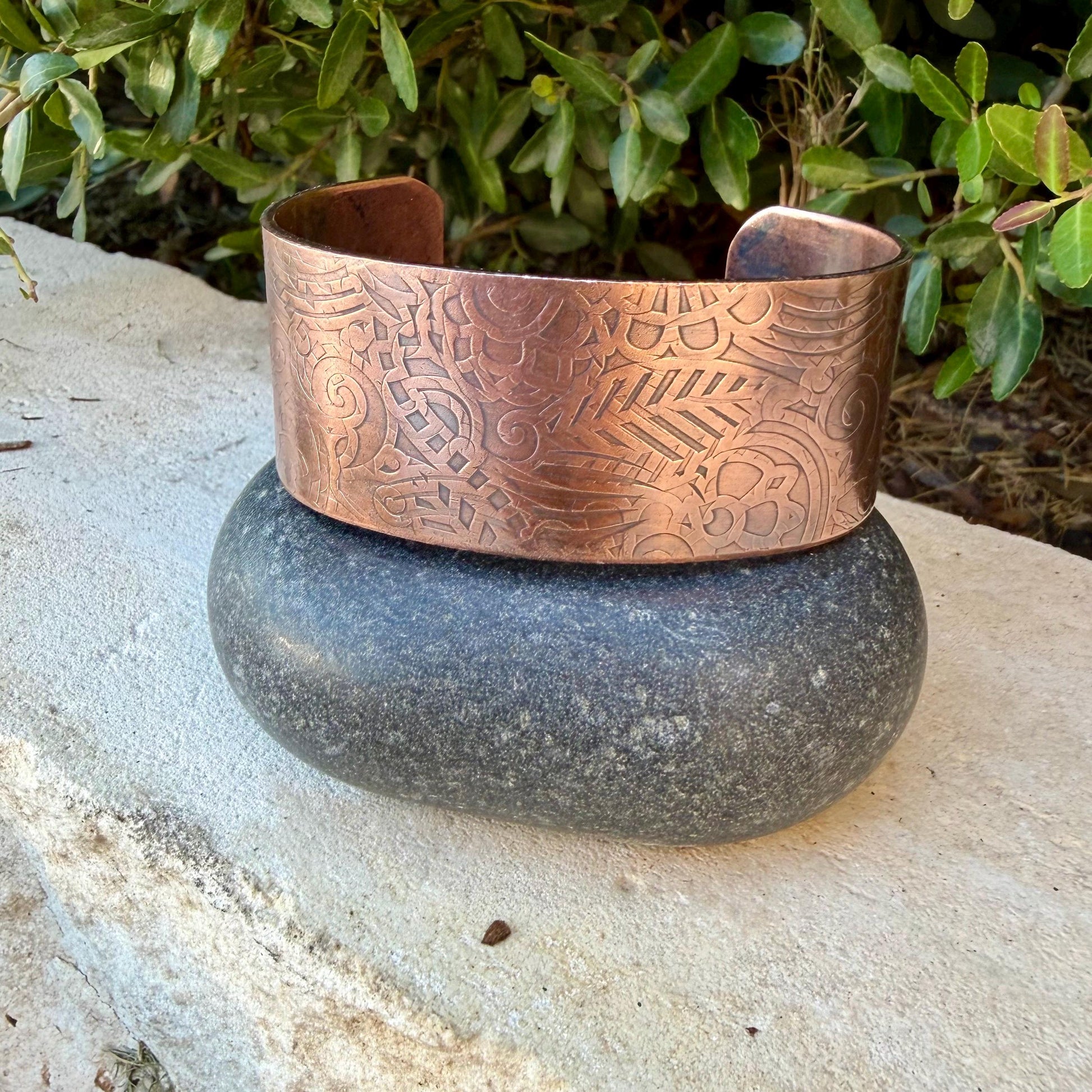 Retro Floral Embossed Copper Cuff • Rustic Raw Copper Bracelet • Hand‑Forged Southwestern Jewelry
