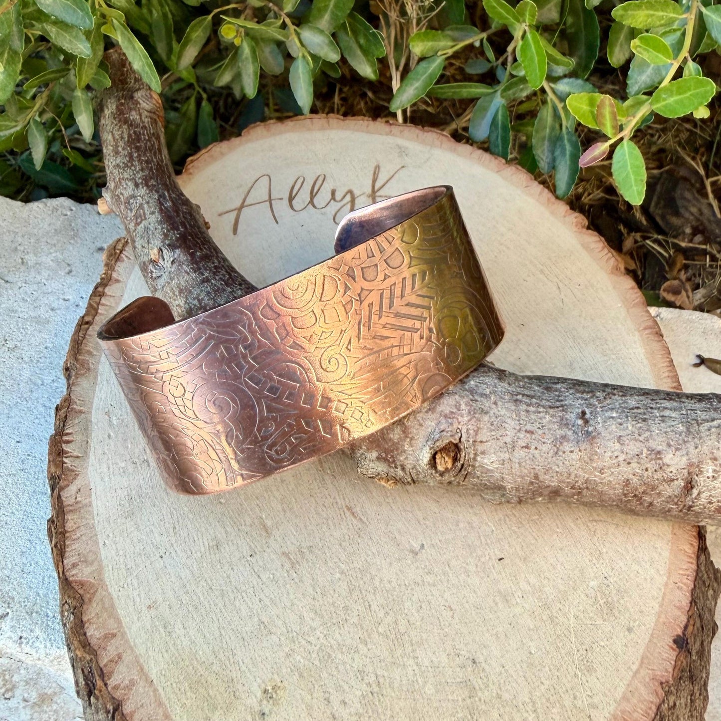 Retro Floral Embossed Copper Cuff • Rustic Raw Copper Bracelet • Hand‑Forged Southwestern Jewelry