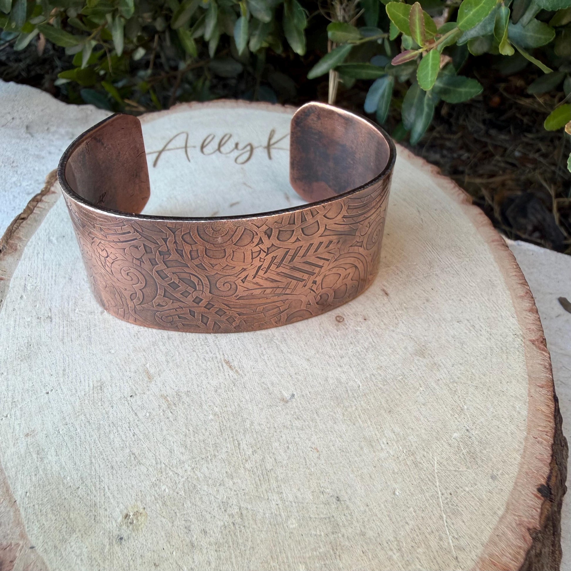 Retro Floral Embossed Copper Cuff • Rustic Raw Copper Bracelet • Hand‑Forged Southwestern Jewelry