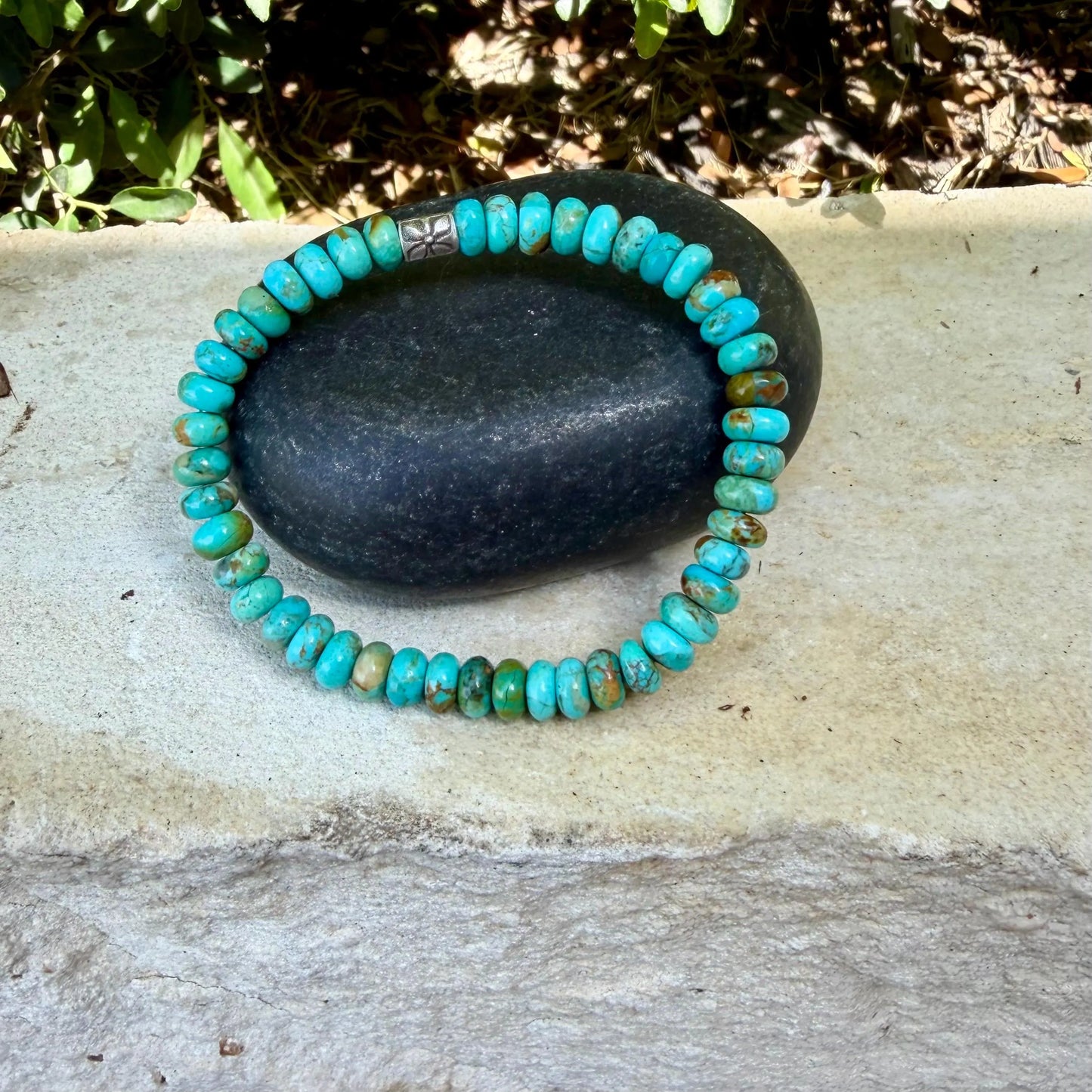 Kingman Turquoise Stretch Bracelet • Blue‑Green Brown Southwest Jewelry