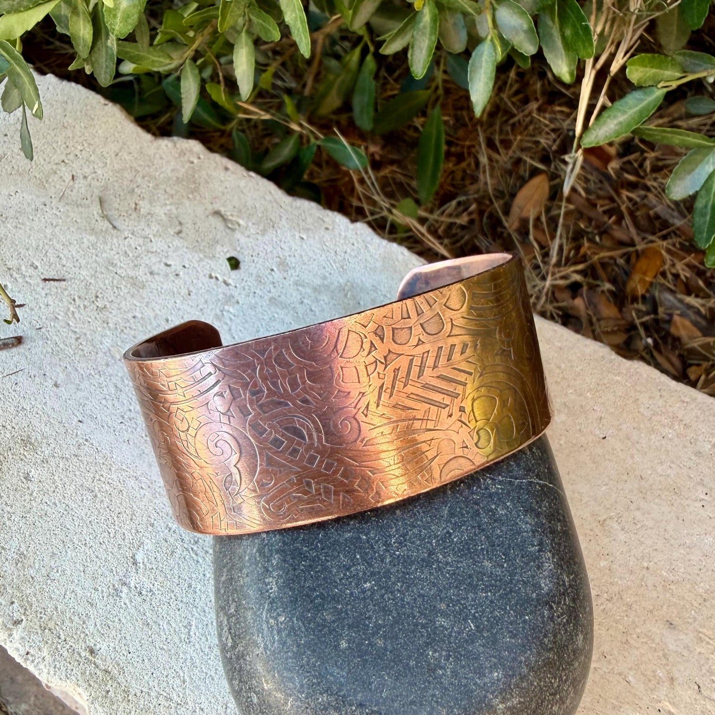 Retro Floral Embossed Copper Cuff • Rustic Raw Copper Bracelet • Hand‑Forged Southwestern Jewelry