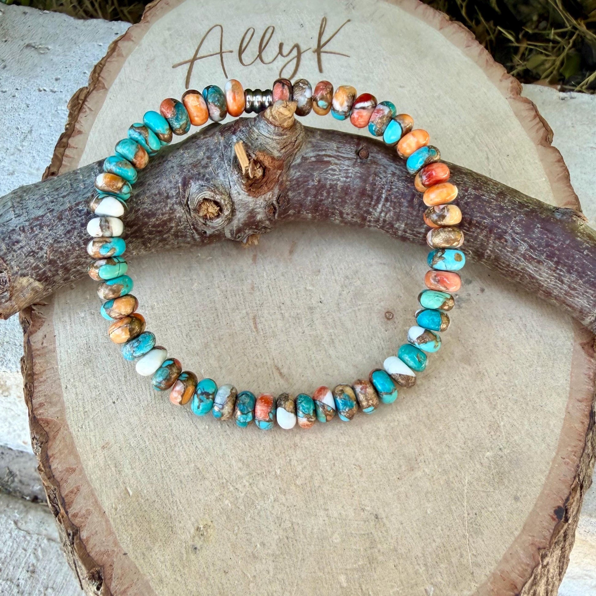 Spiny Oyster Kingman Turquoise Stretch Bracelet • Southwest Jewelry