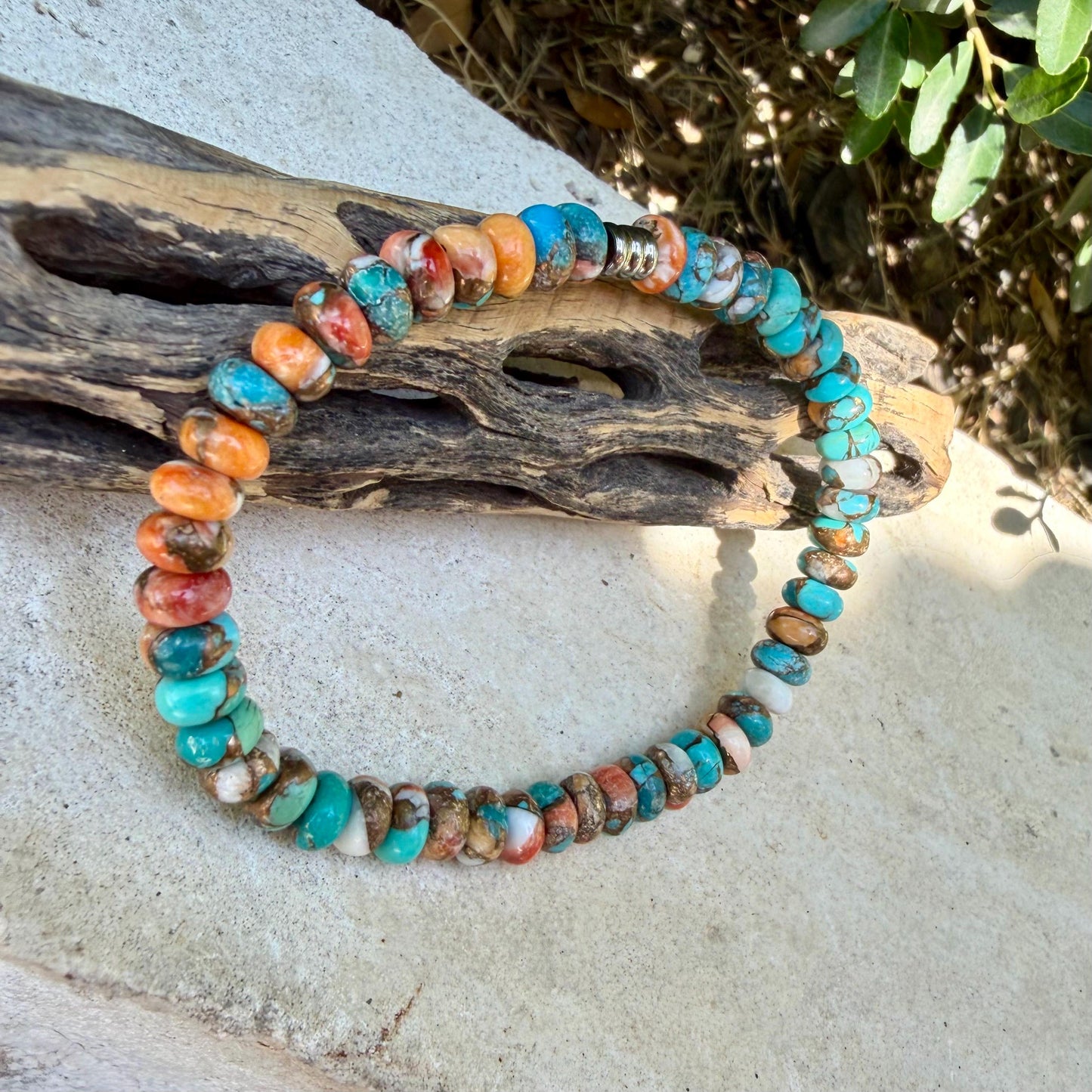 Spiny Oyster Kingman Turquoise Stretch Bracelet • Southwest Jewelry