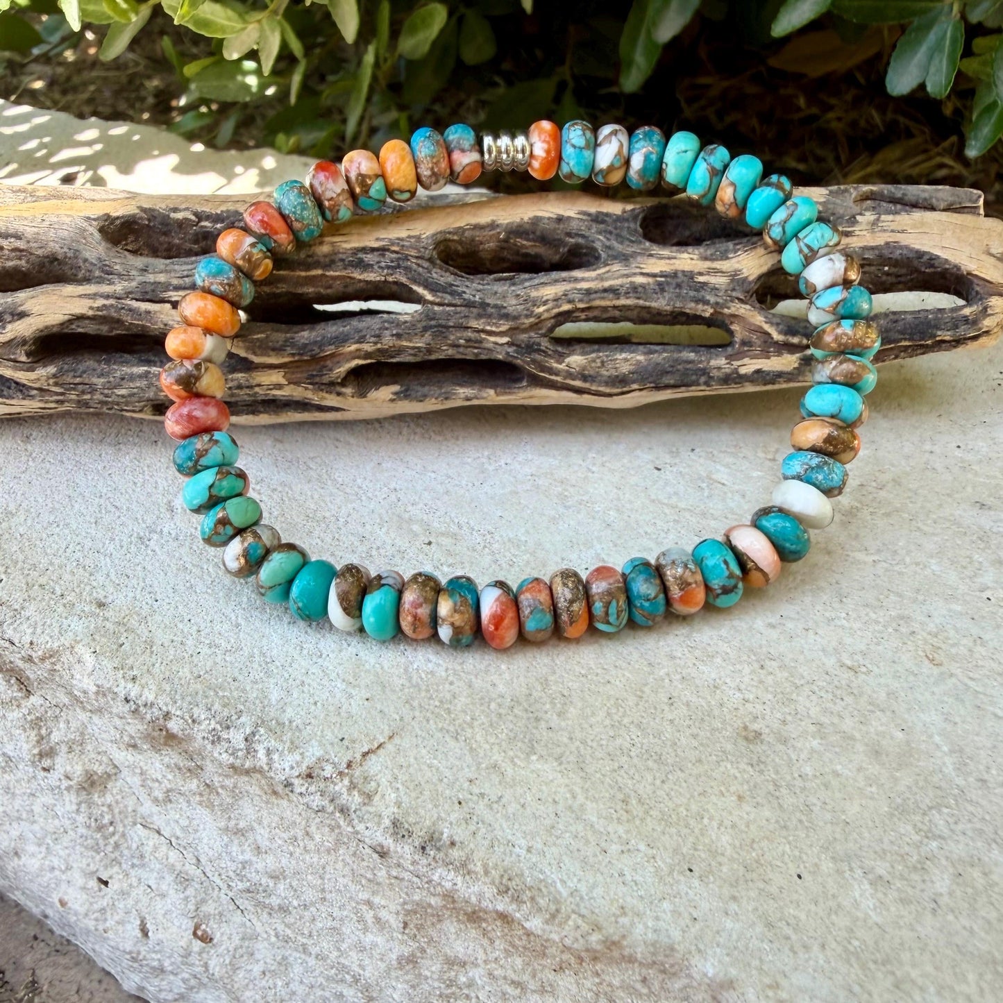 Spiny Oyster Kingman Turquoise Stretch Bracelet • Southwest Jewelry