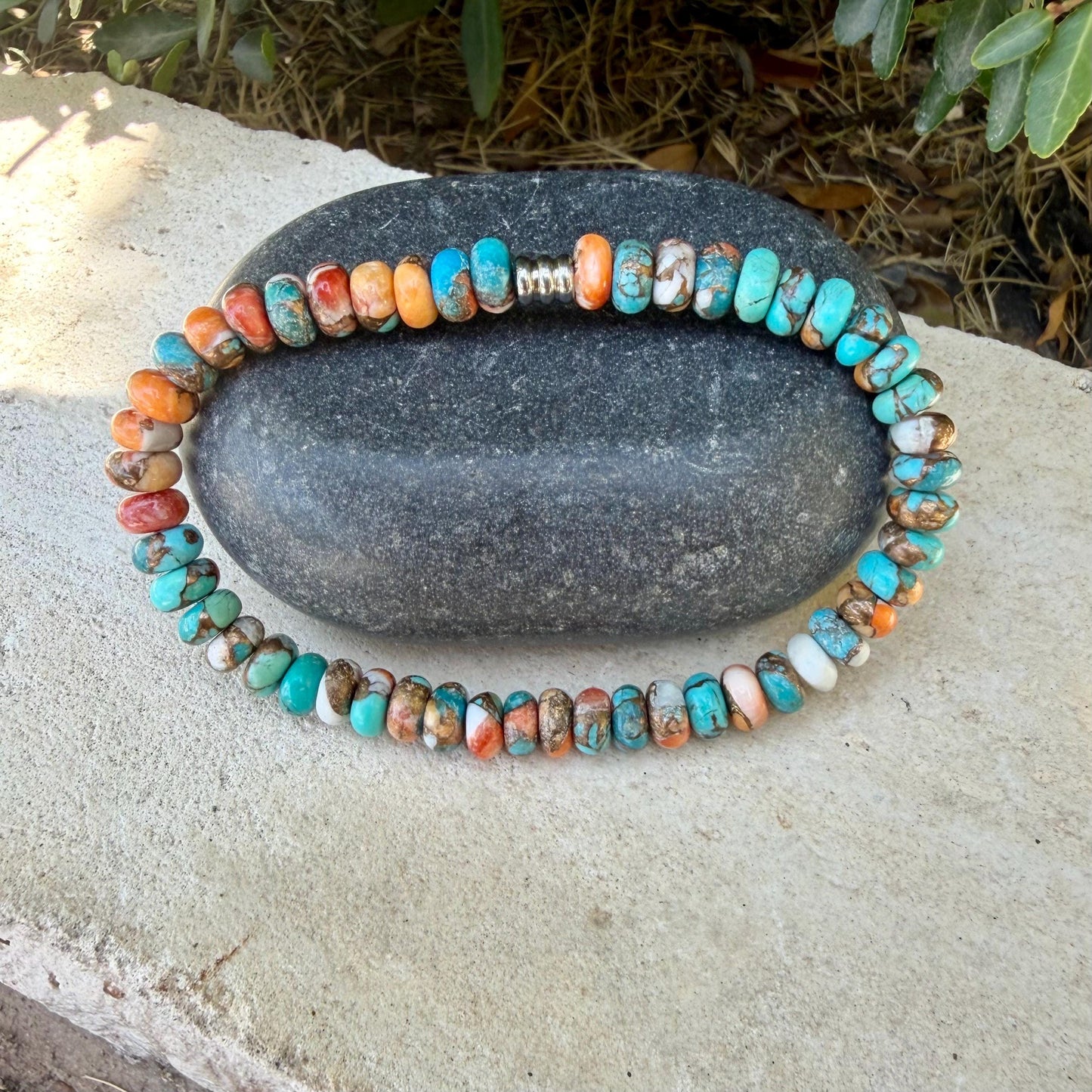 Spiny Oyster Kingman Turquoise Stretch Bracelet • Southwest Jewelry