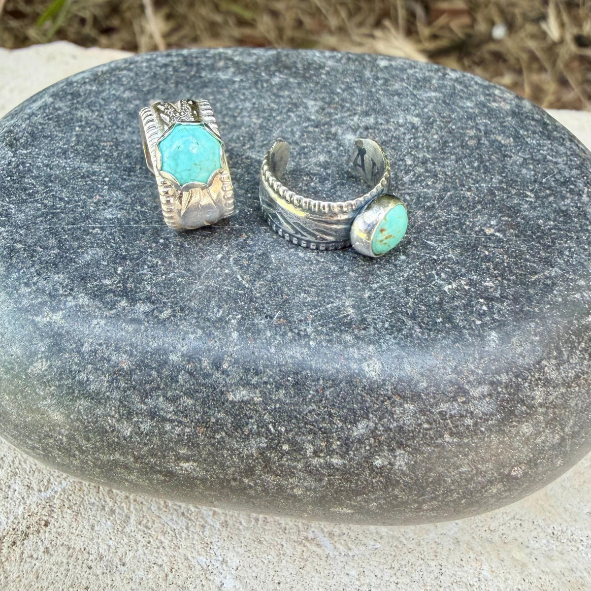 Number 8 Turquoise Ear Cuff • Sterling Silver Southwest Band • Faux Conch • No Piercing